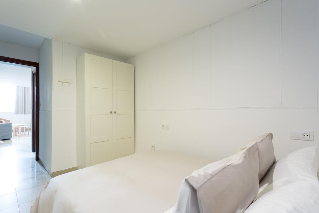 Apartamentos Diaber Gerona 22 Σεβίλλη Εξωτερικό φωτογραφία